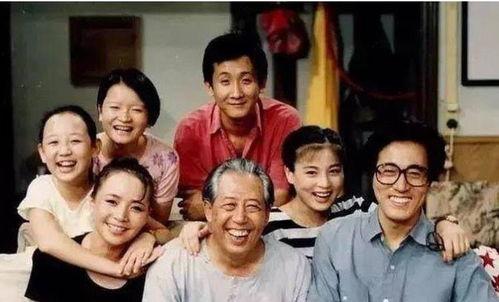 导演爆料群演视频大全最新,群演幕后生活，海量视频大公开！